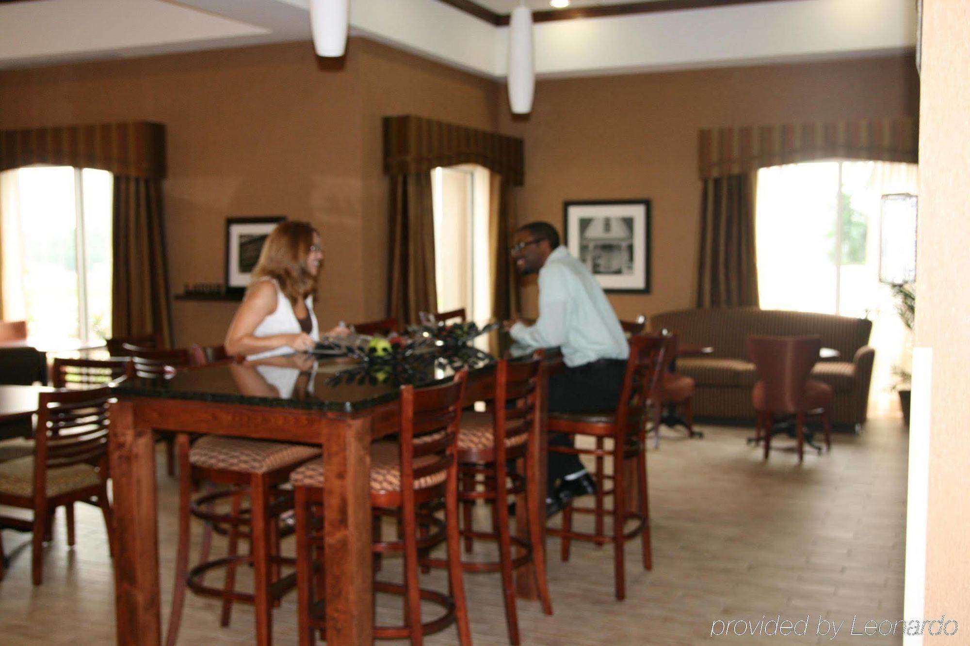 Hampton Inn Alexander City Restoran gambar